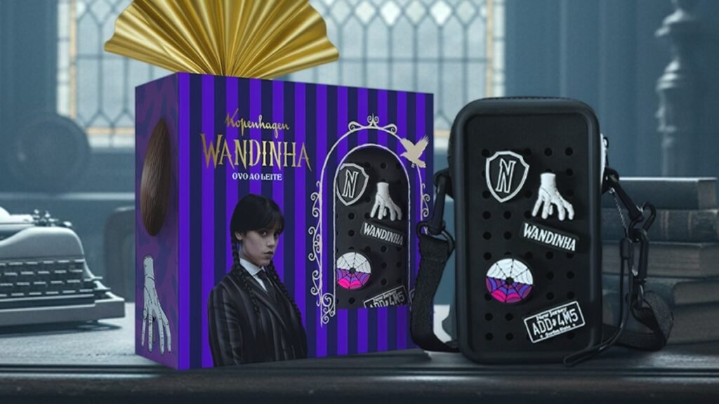 Ovo Wandinha Kopenhagen com bolsinha gótica e cinco pins